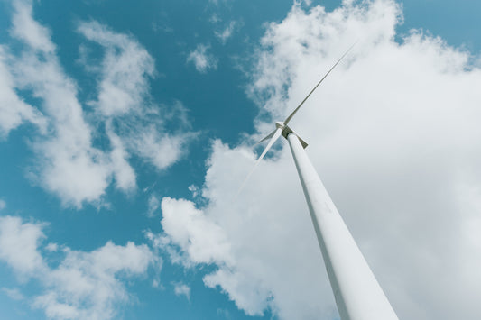 7 Reasons Why Renewable Energy is the Future of Smart Living 🌱